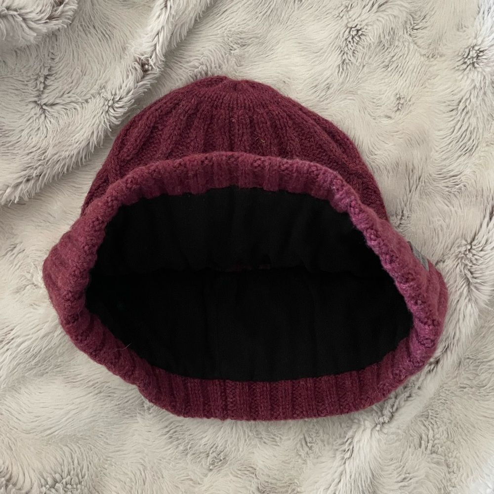 Black Diamond Hat beanie cable knit NWOT maroon one size unisex dark wild rose - Picture 2 of 2